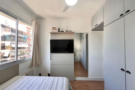 Apartamento à venda com 81m², 2 quartos e 2 vagas Apartamento à venda com 81m², 2 quartos e 2 vagasQuarto 1
