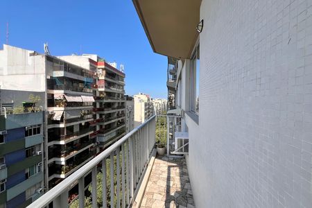 Apartamento à venda com 81m², 2 quartos e 2 vagas Apartamento à venda com 81m², 2 quartos e 2 vagasVaranda da Sala
