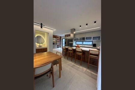 Casa à venda com 4 quartos, 370m² em Recreio dos Bandeirantes, Rio de Janeiro