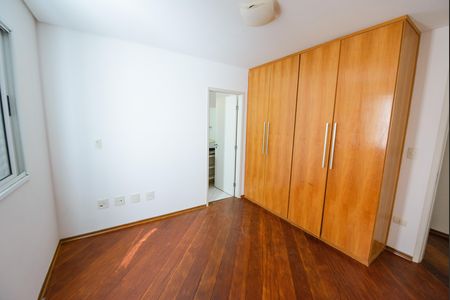 Apartamento para alugar com 297m², 3 quartos e 3 vagas Apartamento para alugar com 297m², 3 quartos e 3 vagasSuíte 2
