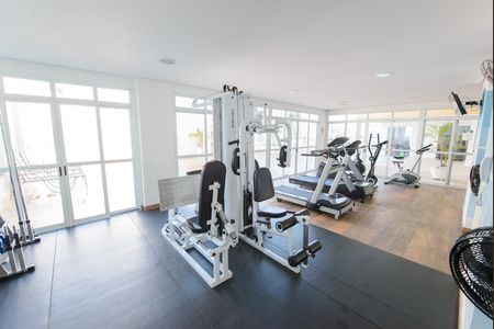 Apartamento para alugar com 297m², 3 quartos e 3 vagas Apartamento para alugar com 297m², 3 quartos e 3 vagasÁrea comum - Academia