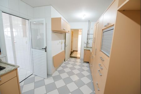 Apartamento para alugar com 297m², 3 quartos e 3 vagas Apartamento para alugar com 297m², 3 quartos e 3 vagasCozinha