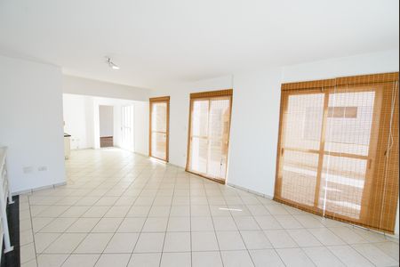 Apartamento para alugar com 297m², 3 quartos e 3 vagas Apartamento para alugar com 297m², 3 quartos e 3 vagasSala 2