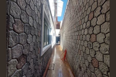Casa à venda com 120m², 2 quartos e 2 vagas Casa à venda com 120m², 2 quartos e 2 vagasCorredor