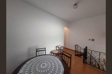 Casa à venda com 120m², 2 quartos e 2 vagas Casa à venda com 120m², 2 quartos e 2 vagasSala piso Superior