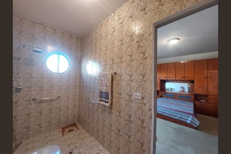 Casa à venda com 120m², 2 quartos e 2 vagas Casa à venda com 120m², 2 quartos e 2 vagasBanheiro da Suíte