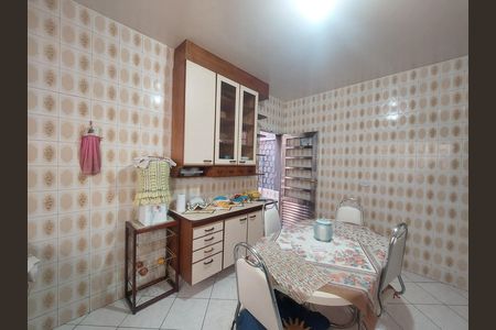 Casa à venda com 120m², 2 quartos e 2 vagas Casa à venda com 120m², 2 quartos e 2 vagasCozinha