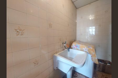 Casa à venda com 120m², 2 quartos e 2 vagas Casa à venda com 120m², 2 quartos e 2 vagasÁrea de Serviço