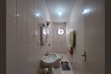 Casa à venda com 120m², 2 quartos e 2 vagas Casa à venda com 120m², 2 quartos e 2 vagasBanheiro Social