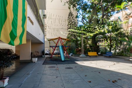 Apartamento para alugar com 67m², 2 quartos e 1 vaga