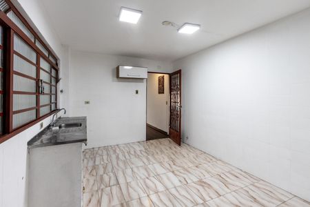 Cozinha de casa para alugar com 3 quartos, 250m² em Vila Ipojuca, São Paulo