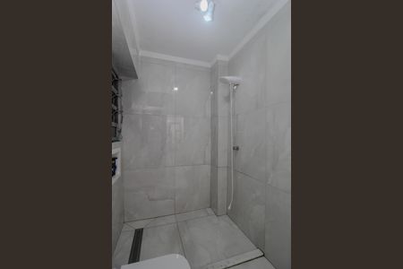 Banheiro de apartamento para alugar com 2 quartos, 64m² em Centro Histórico, Porto Alegre