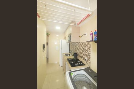 Cozinha e Área de Serviço de apartamento para alugar com 2 quartos, 40m² em Santa Cruz, Rio de Janeiro