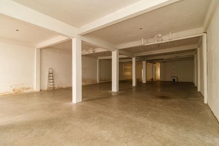 Casa para alugar com 400m², 1 quarto e sem vaga