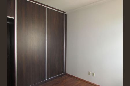 Apartamento para alugar com 75m², 2 quartos e 2 vagas