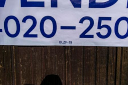 Código da Placa de casa para alugar com 2 quartos, 128m² em Penha, Rio de Janeiro