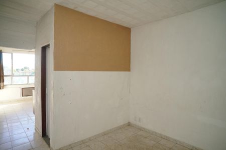 Quarto de kitnet/studio para alugar com 1 quarto, 81m² em Centro, Maricá