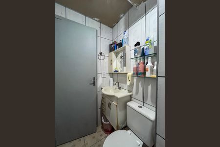 Banheiro de apartamento à venda com 2 quartos, 42m² em Vila Heliopolis, São Paulo