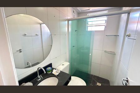 Banheiro de apartamento para alugar com 2 quartos, 45m² em Morros, Guarulhos