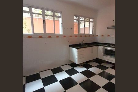 Casa à venda com 2 quartos, 100m² em Jardim Caravelas, São Paulo
