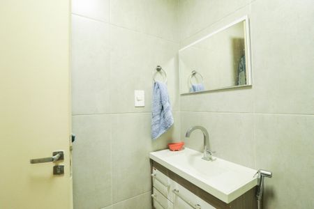 Apartamento à venda com 45m², 2 quartos e 1 vaga Apartamento à venda com 45m², 2 quartos e 1 vagaBanheiro