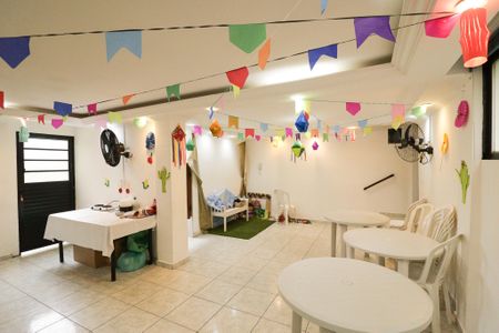Apartamento à venda com 45m², 2 quartos e 1 vaga Apartamento à venda com 45m², 2 quartos e 1 vagaSalão de Festas