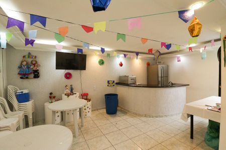 Apartamento à venda com 45m², 2 quartos e 1 vaga Apartamento à venda com 45m², 2 quartos e 1 vagaSalão de Festas