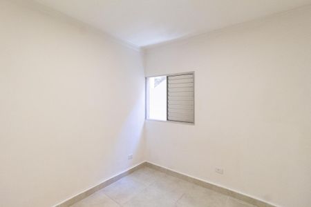 Quarto de casa para alugar com 1 quarto, 40m² em Bussocaba, Osasco