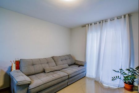 Sala de apartamento à venda com 2 quartos, 58m² em Vila Curuçá, Santo André