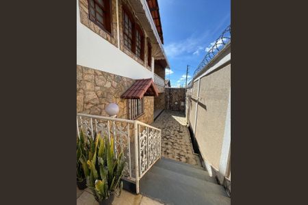 Casa à venda com 6 quartos, 486m² em Diamante, Belo Horizonte