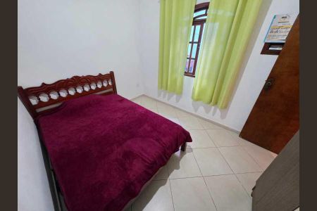 Casa à venda com 84m², 4 quartos e 1 vaga