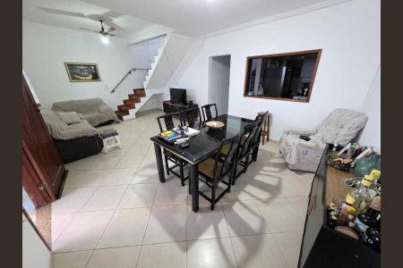 Casa à venda com 4 quartos, 84m² em Zumbi, Rio de Janeiro