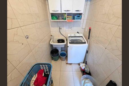 Casa à venda com 84m², 4 quartos e 1 vaga
