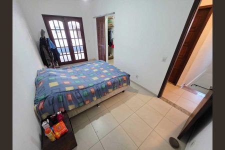 Casa à venda com 84m², 4 quartos e 1 vaga