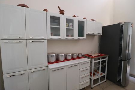 Cozinha  de casa para alugar com 2 quartos, 140m² em Centro, Ribeirão Preto