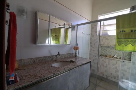 Casa para alugar com 140m², 2 quartos e sem vagaBanheiro 