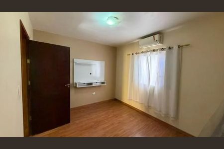 Casa à venda com 148m², 2 quartos e 1 vaga