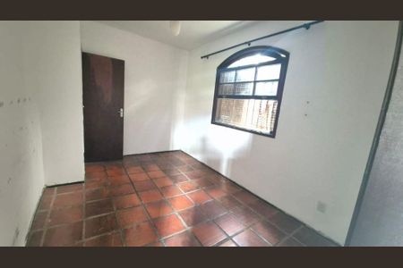 Casa à venda com 2 quartos, 210m² em Serra Grande, Niterói