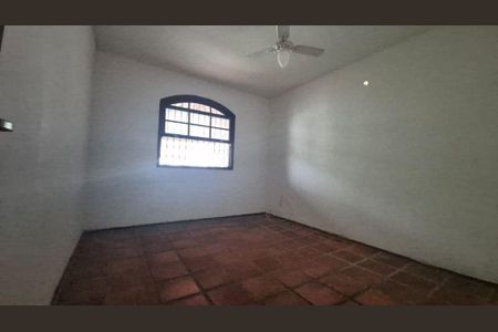 Casa à venda com 2 quartos, 210m² em Serra Grande, Niterói