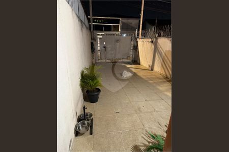 Casa à venda com 3 quartos, 81m² em Parque Ipe, São Paulo