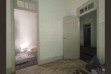 Casa à venda com 4 quartos, 400m² em Ingá, Niterói