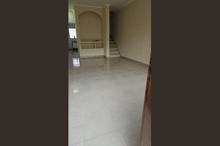 Casa à venda com 2 quartos, 110m² em Jardim das Esmeraldas, São Paulo