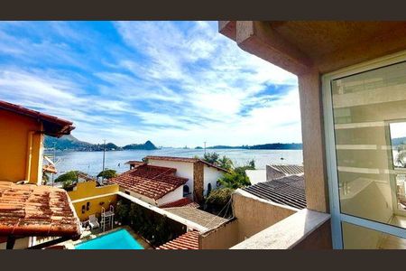 Casa à venda com 544m², 4 quartos e 2 vagas