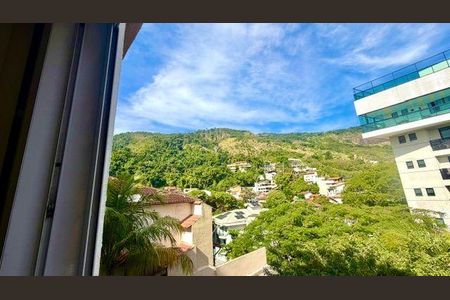 Casa à venda com 4 quartos, 544m² em Jurujuba, Niterói