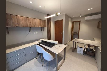 Casa à venda com 4 quartos, 166m² em Piratininga, Niterói