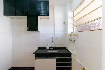 Cozinha  de apartamento à venda com 2 quartos, 44m² em Cambuci, São Paulo