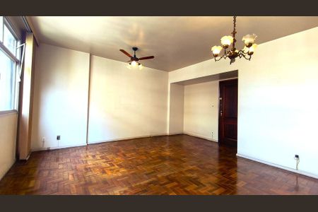 Apartamento à venda com 3 quartos, 110m² em Icaraí, Niterói
