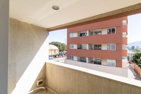 Apartamento à venda com 38m², 1 quarto e 1 vaga Apartamento à venda com 38m², 1 quarto e 1 vagaVaranda
