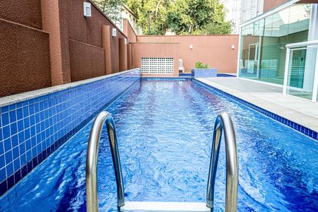 Apartamento à venda com 38m², 1 quarto e 1 vaga Apartamento à venda com 38m², 1 quarto e 1 vagaÁrea comum - Piscina
