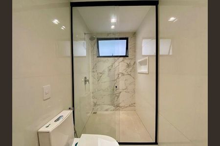 Casa à venda com 280m², 4 quartos e 4 vagas